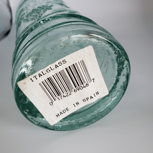 Made In Spain Williams&Sonoma Light Green Glass Embossed Grapevines Bottle - Picture 7 of 9